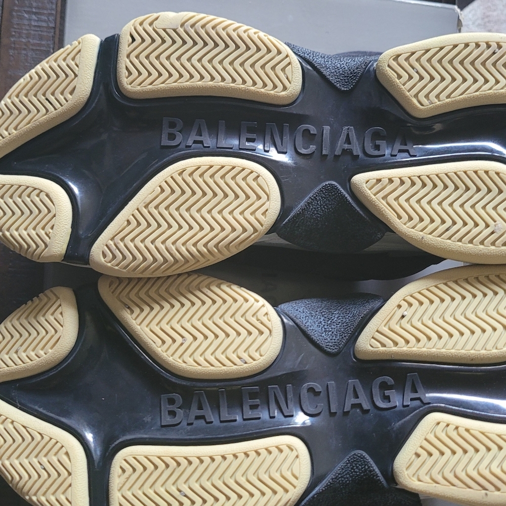 Balenciaga Triple S low trainers - Picture 10 of 12